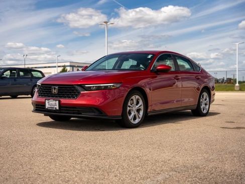 Used 2025 Honda Accord LX image 3