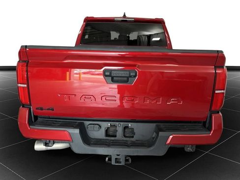 Used 2024 Toyota Tacoma TRD Off-Road AWD/4WD image 4