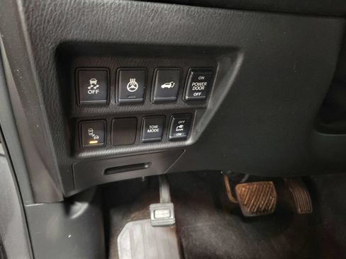 Used 2016 Nissan Pathfinder Platinum AWD/4WD image 30