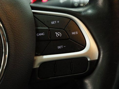 Used 2021 Jeep Compass Latitude w/ Convenience Group AWD/4WD image 12