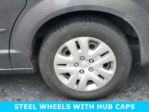 Used 2015 Dodge Grand Caravan SE w/ Quick Order Package 29E SE image 9