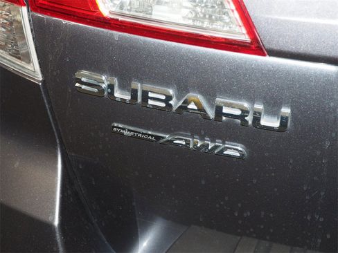 Used 2014 Subaru Outback 2.5i Limited image 13