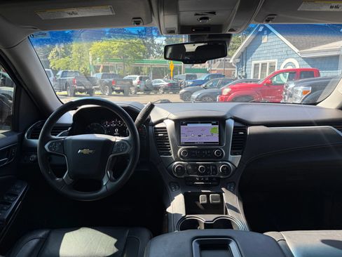 Used 2017 Chevrolet Tahoe LT AWD/4WD image 18