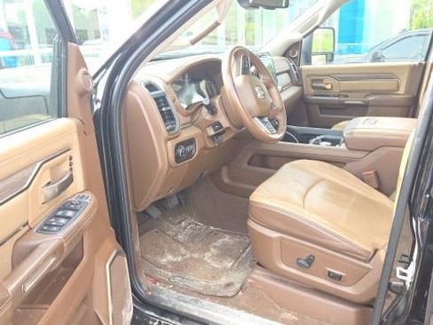 Used 2024 RAM 2500 Limited w/ Towing Technology Group AWD/4WD image 5