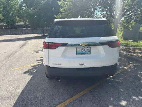 Used 2023 Chevrolet Traverse LS FWD image 5