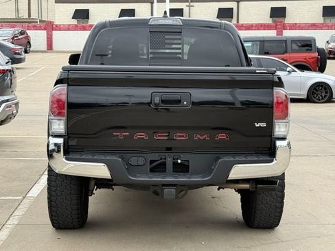 Used 2020 Toyota Tacoma TRD Off-Road AWD/4WD image 5