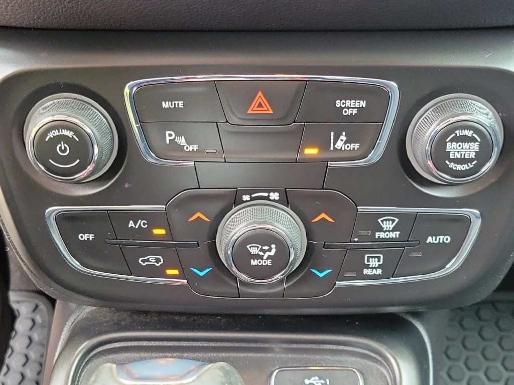 Used 2021 Jeep Compass Trailhawk AWD/4WD image 27