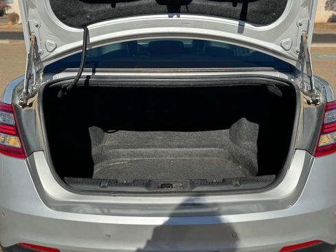 Used 2014 Ford Taurus Limited image 7