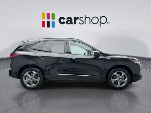 Used 2023 Ford Escape ST-Line w/ Tech Pack #1 AWD/4WD image 6