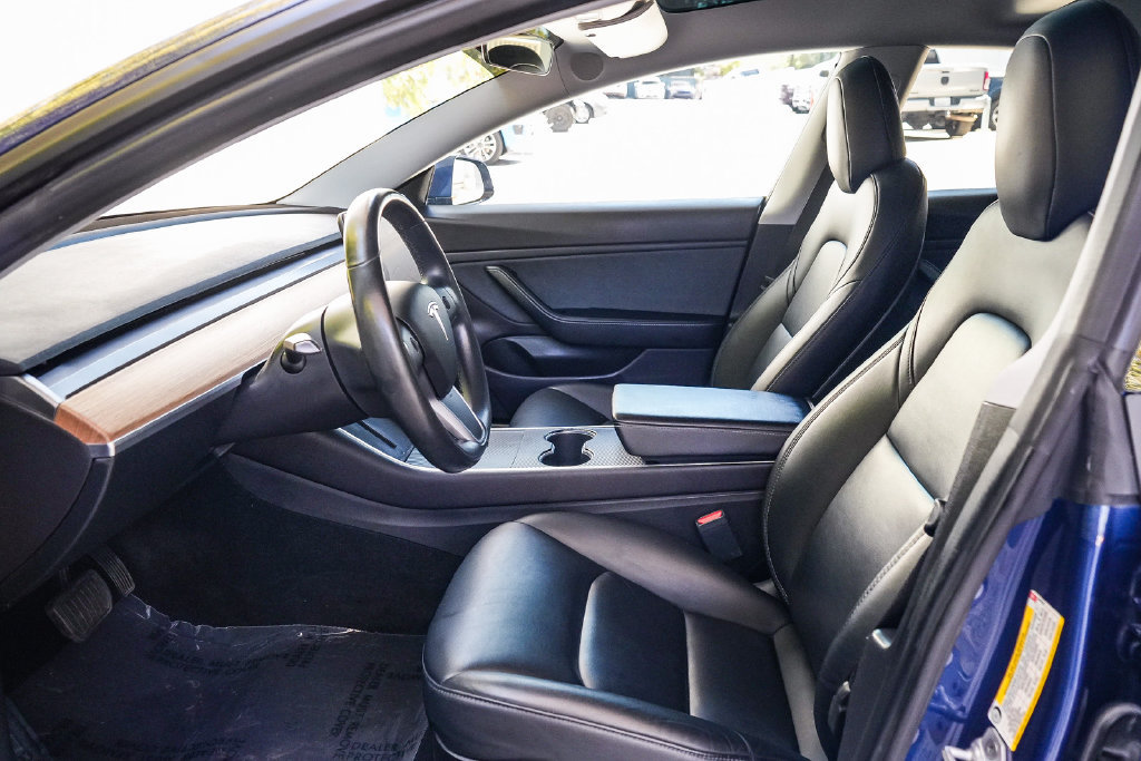 Used 2019 Tesla Model 3 RWD image 17
