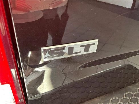 Used 2021 RAM 1500 Classic SLT RWD image 22