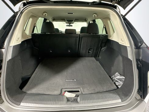 Used 2023 Nissan Rogue SV FWD image 27