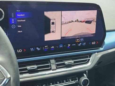 Used 2025 Chevrolet Equinox EV LT w/ Convenience Package II FWD image 25