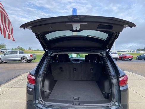 Used 2020 Chevrolet Blazer LT FWD image 26
