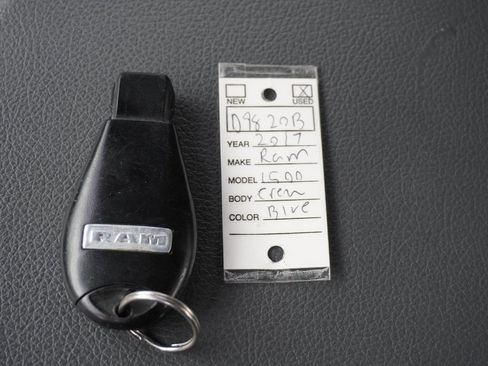 Used 2017 RAM 1500 Express image 35