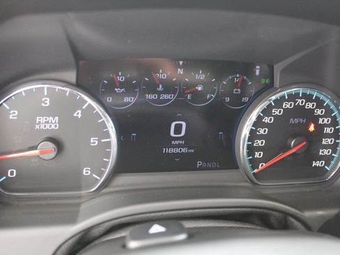 Used 2018 Chevrolet Tahoe Premier AWD/4WD image 37
