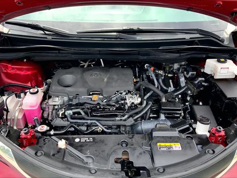 Used 2023 Toyota Sienna XLE FWD image 30
