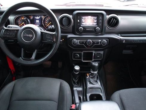 Used 2021 Jeep Wrangler Unlimited Sport image 30