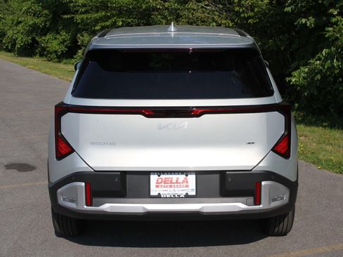 New 2027 Kia Seltos LX AWD/4WD image 6