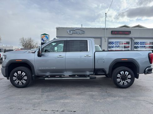 Used 2024 GMC Sierra 2500 Denali w/ Denali Reserve Package image 1