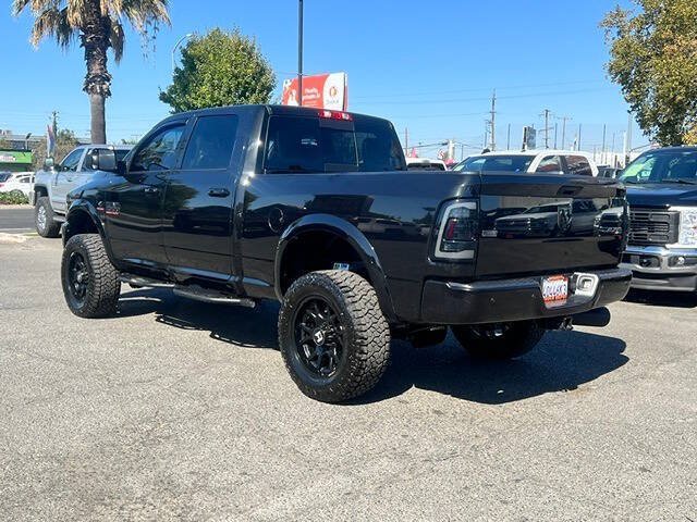 Used 2018 RAM 2500 Big Horn w/ Sport Appearance Group AWD/4WD image 6