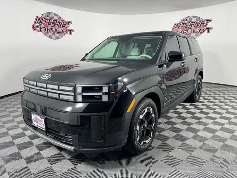 Used 2024 Hyundai Santa Fe SE image 3