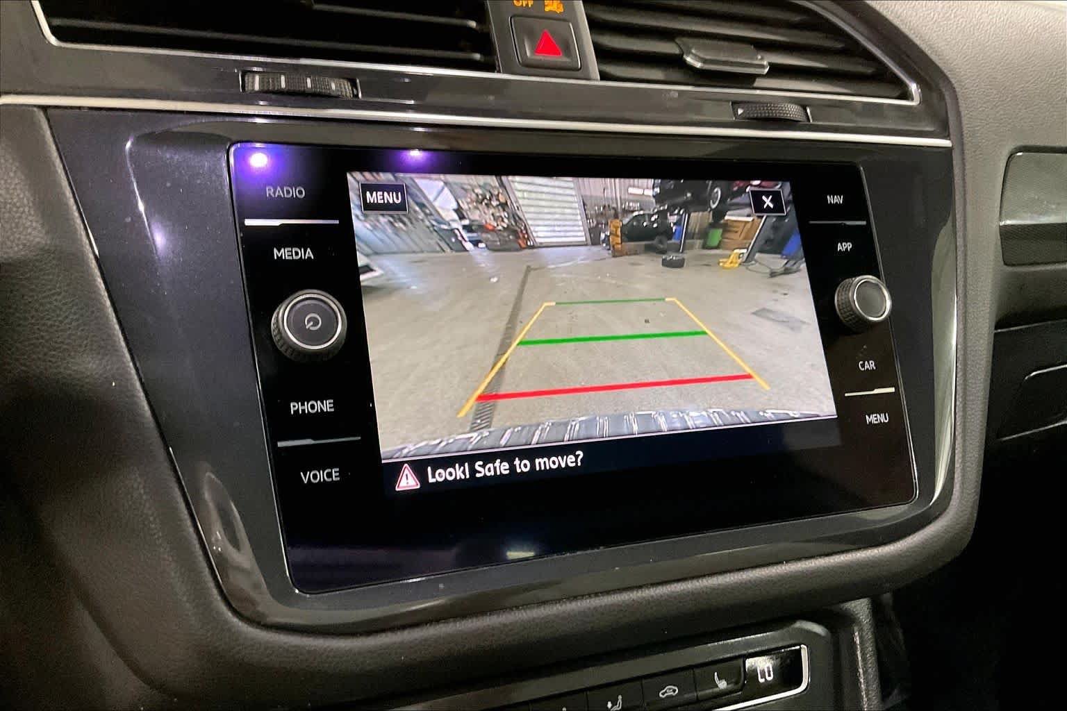 Used 2020 Volkswagen Tiguan SEL Premium R-Line AWD/4WD image 27