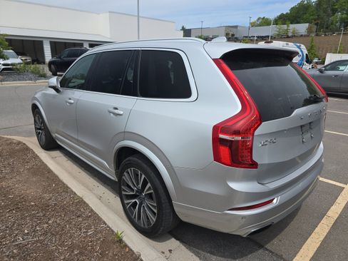 Used 2020 Volvo XC90 T5 Momentum AWD/4WD image 3