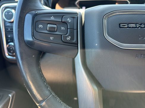 Used 2021 GMC Sierra 1500 Denali w/ Denali Ultimate Package AWD/4WD image 18
