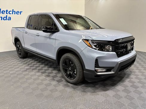 New 2026 Honda Ridgeline Black Edition image 8
