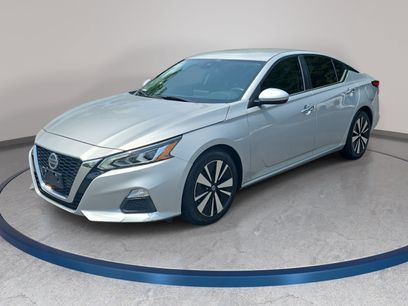Used 2021 Nissan Altima 2.5 SV