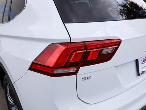 Used 2022 Volkswagen Tiguan SE image 23