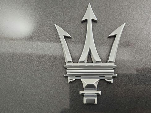 Used 2023 Maserati Grecale Modena AWD/4WD image 29