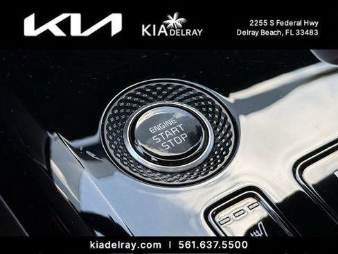 Used 2023 Kia Niro EX Touring FWD image 32