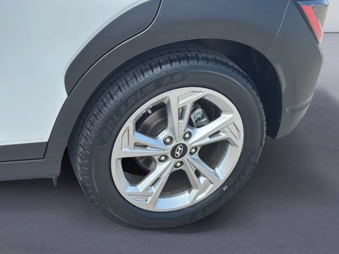 Used 2023 Hyundai Kona SEL w/ Cargo Package FWD image 9