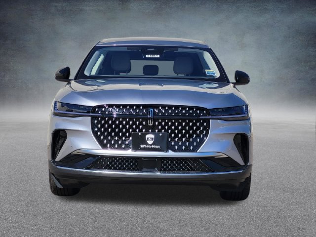 New 2026 Lincoln Nautilus Premier AWD/4WD image 2