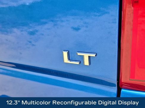 Used 2022 Chevrolet Silverado 1500 LT Trail Boss AWD/4WD image 34