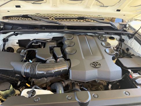 Used 2012 Toyota 4Runner SR5 w/ Convenience Pkg image 27