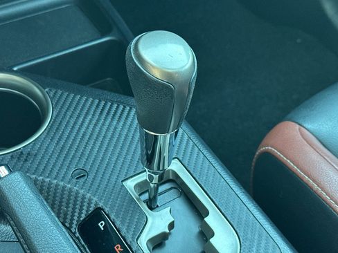 Used 2014 Toyota RAV4 Limited w/ Technology Package image 33