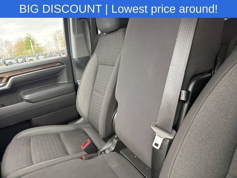 Used 2022 Chevrolet Silverado 1500 LT AWD/4WD image 35