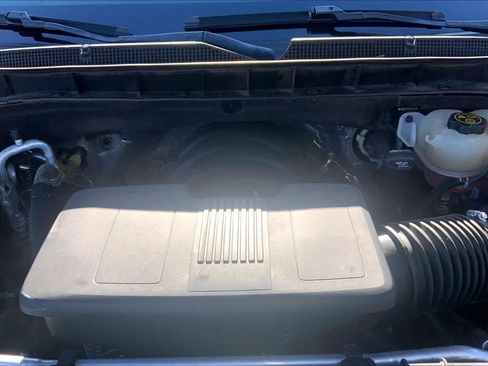 Used 2023 Chevrolet Tahoe LT RWD image 32