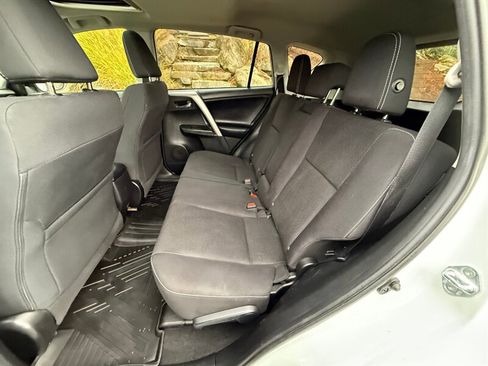 Used 2018 Toyota RAV4 Adventure image 15