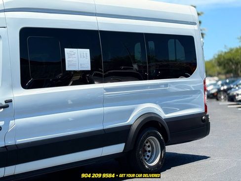 Used 2019 Ford Transit 350 XLT RWD image 3