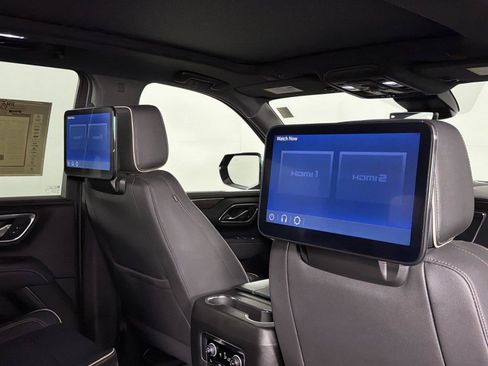 Used 2023 Chevrolet Tahoe Premier w/ Advanced Technology Package AWD/4WD image 18