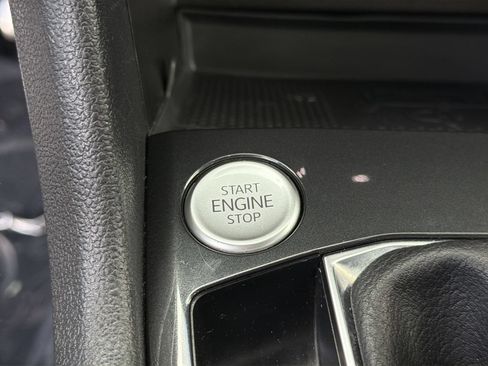 Used 2022 Volkswagen Tiguan SEL R-Line AWD/4WD image 31