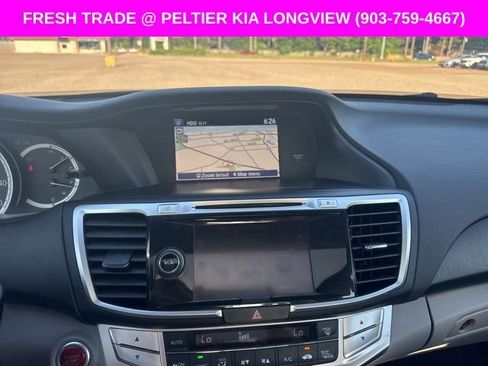Used 2013 Honda Accord Touring image 18
