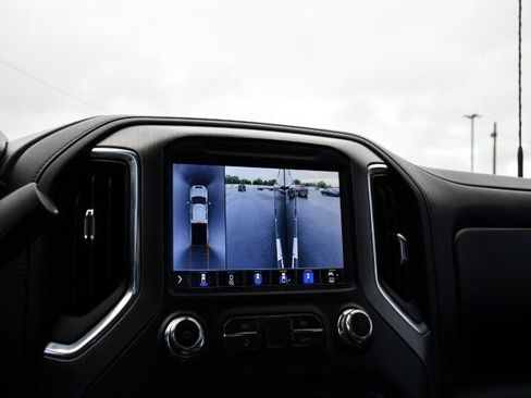 Used 2021 GMC Sierra 3500 Denali w/ Technology Package AWD/4WD image 24