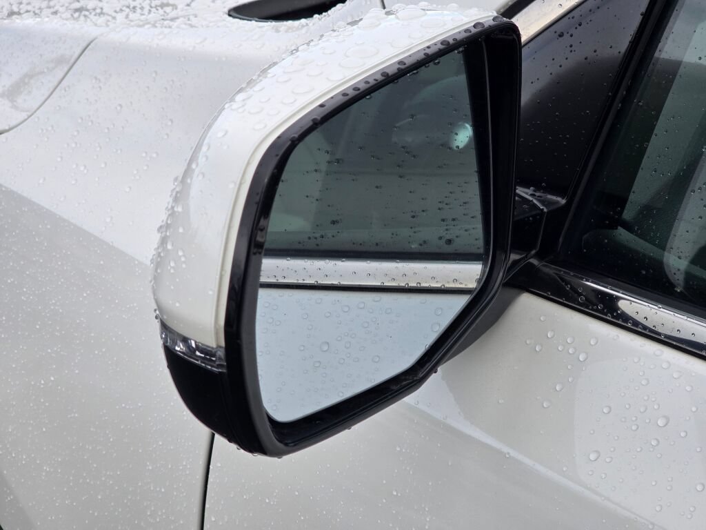 Used 2017 Acura MDX SH-AWD image 12
