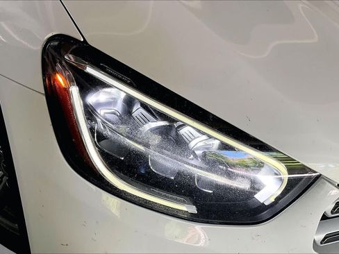 Used 2021 Mercedes-Benz GLC 300 image 27