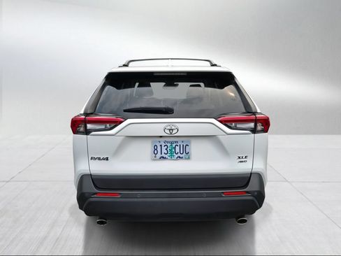 Used 2019 Toyota RAV4 XLE Premium w/ Advanced Technology Package AWD/4WD image 4